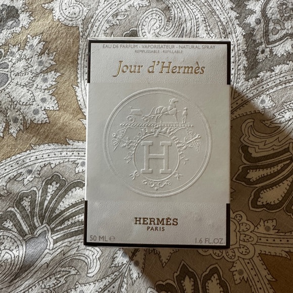 Hermes Jour d’Hermes perfume NEW IN BOX! - Picture 1 of 2